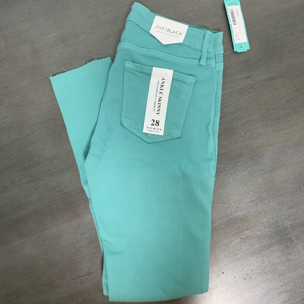 Ankle Skinny Jeans - size 28
